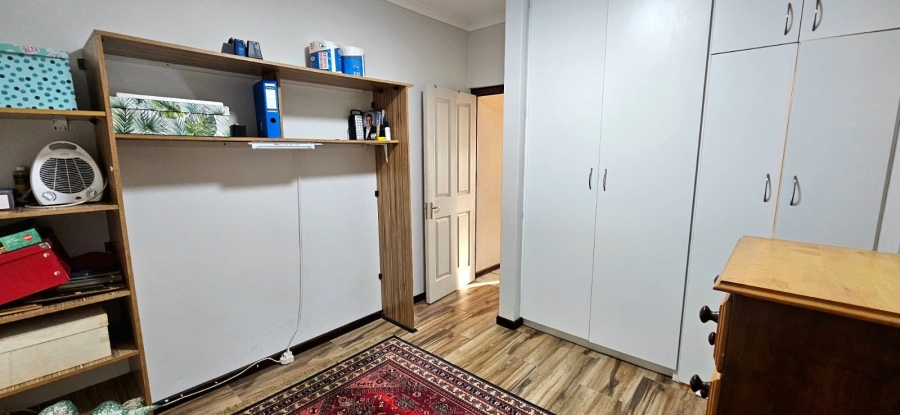 2 Bedroom Property for Sale in De Kelders Western Cape